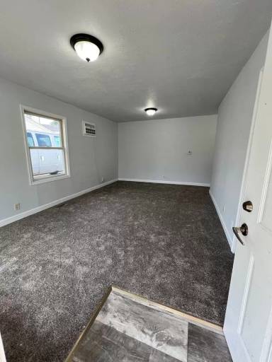 Main picture of 222 E Saint Patrick St