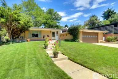 Main picture of 3131 Ohio Way