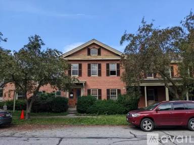Main picture of 253 S Union St