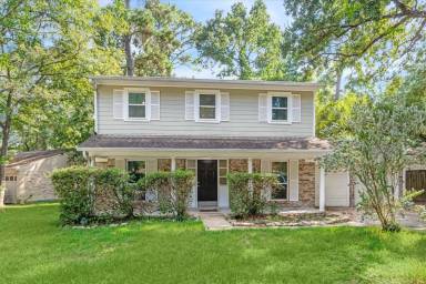 Main picture of 42 S Woodstock Circle Dr