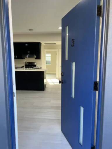 Main picture of 954 J St