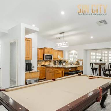 Main picture of 931 Serpentina Ave