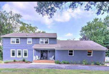 Main picture of 736 W Front St