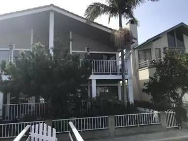 Main picture of 115 E Edgewater Ave