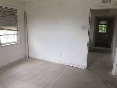 Main picture of 877 Polk Ave