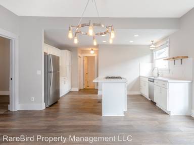 Main picture of 5520 N Haight Ave