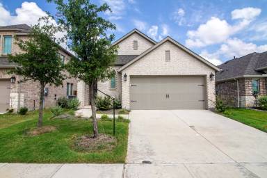 Main picture of 2325 Kirkstall Way
