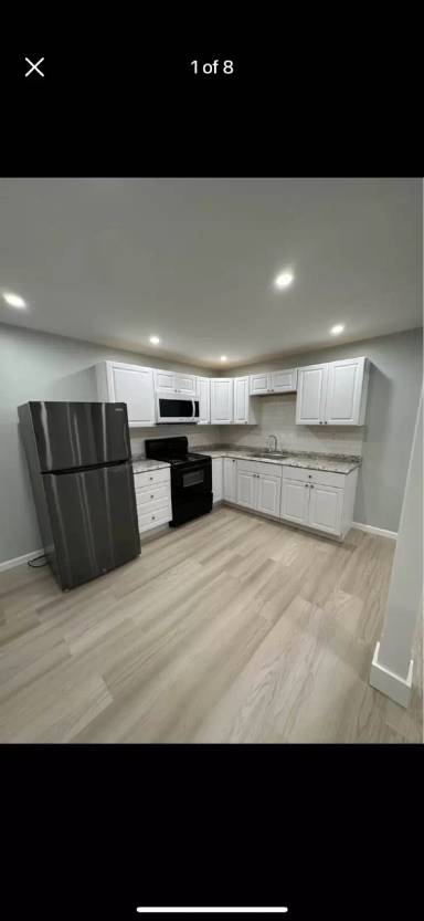 Main picture of 395 Echo Ave