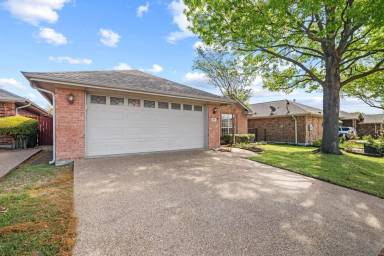 Main picture of 200 Bluebonnet Ln