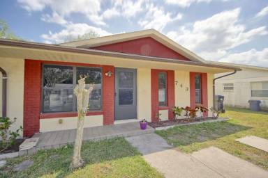 Main picture of 743 Hummingbird Ln