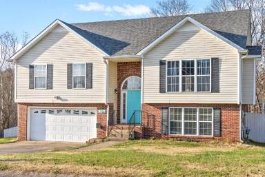Main picture of 97 West Dr