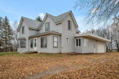 Main picture of 10041 95th St NE