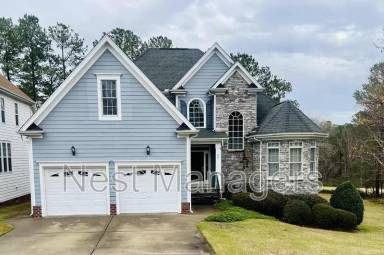 Main picture of 96 Lamplighter Way