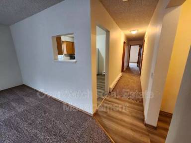 Main picture of 1509 W 45th Ave