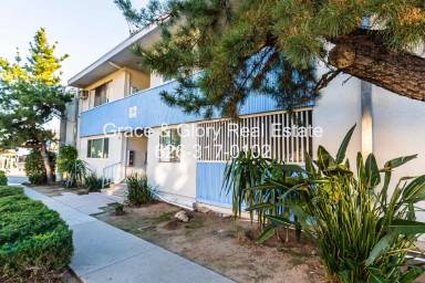 Main picture of 2615 Lake Ave