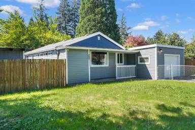 Main picture of 227 NE 188th Ave