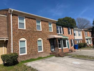 Main picture of 4058 Thomas Jefferson Dr