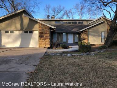 Main picture of 6623 E 86th Pl