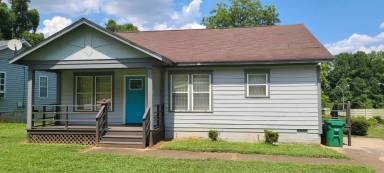 Main picture of 1860 Winthrop Dr SE