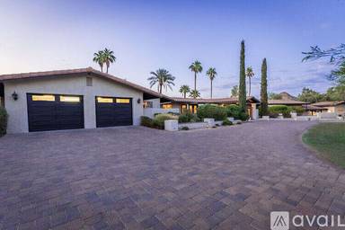 Main picture of 5000 E Roadrunner Rd