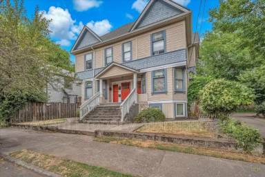 Main picture of 3030 N Williams Ave