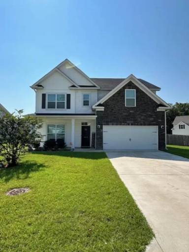 Main picture of 449 Blue Garden Way