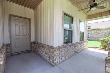 Main picture of 21742 Gullfoss St