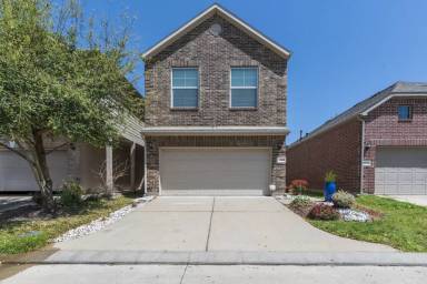 Main picture of 17146 Amarose Dr