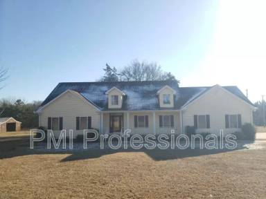 Main picture of 505 Burns Rd