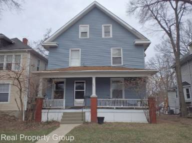 Main picture of 301 Waugh St