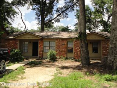 Main picture of 3200 Nekoma Ln