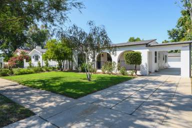 Main picture of 14347 Emelita St