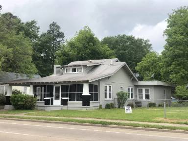 Main picture of 404 Stella St