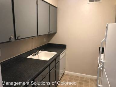 Main picture of 3653 S Sheridan Blvd