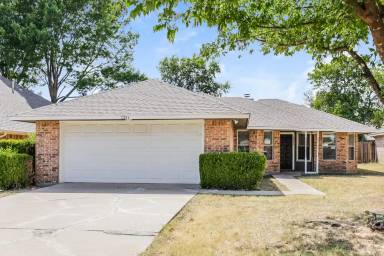 Main picture of 1311 Mallard Dr