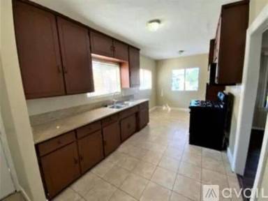 Main picture of 3112 Hope St