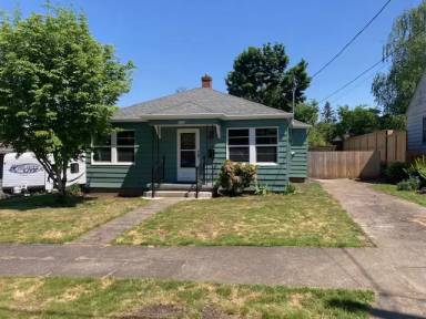 Main picture of 4142 NE 63rd Ave