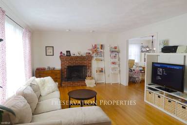 Main picture of 298 Adams St