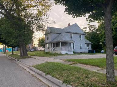 Main picture of 417 Liberty St