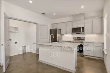 Main picture of 10407 County Road 2180