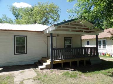Main picture of 303 W 14th St