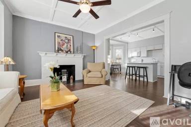 Main picture of 48 Spring St