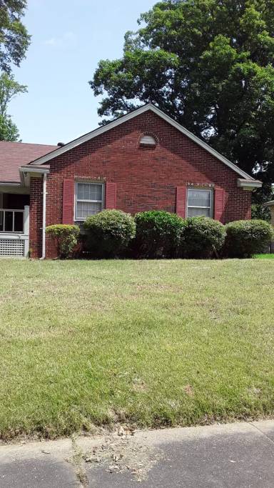 Main picture of 1952 Wellons Ave