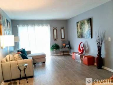 Main picture of 500 Bonnie Blvd