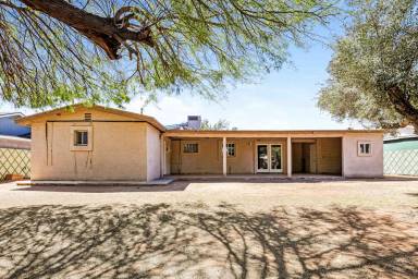 Main picture of 3220 E Monte Vista Rd