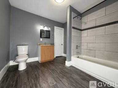 Main picture of 223 Bee St