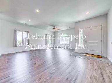 Main picture of 400 James Ct