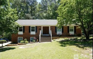 Main picture of 69 Whisper Creek Ct