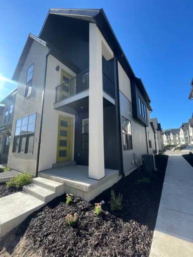 Main picture of 172 E 1760 N