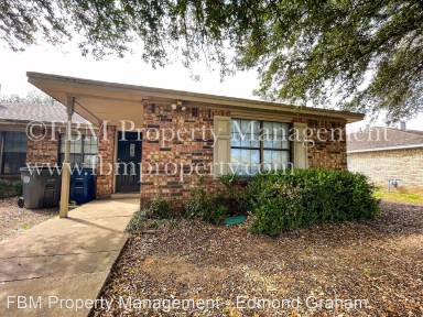 Main picture of 1727 Carrington Dr